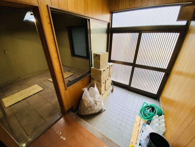 大垣市加賀野３丁目　２階建の玄関