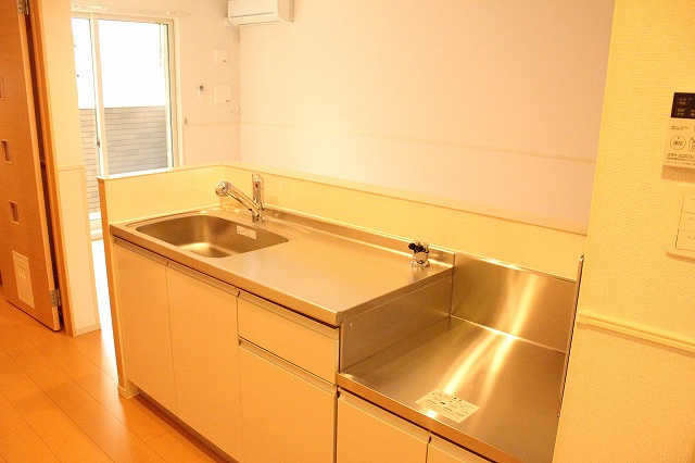 コンフォール鳳のキッチン