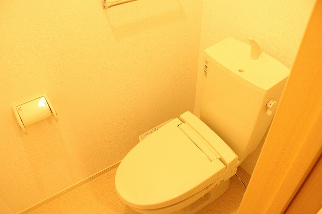 コンフォール鳳のトイレ