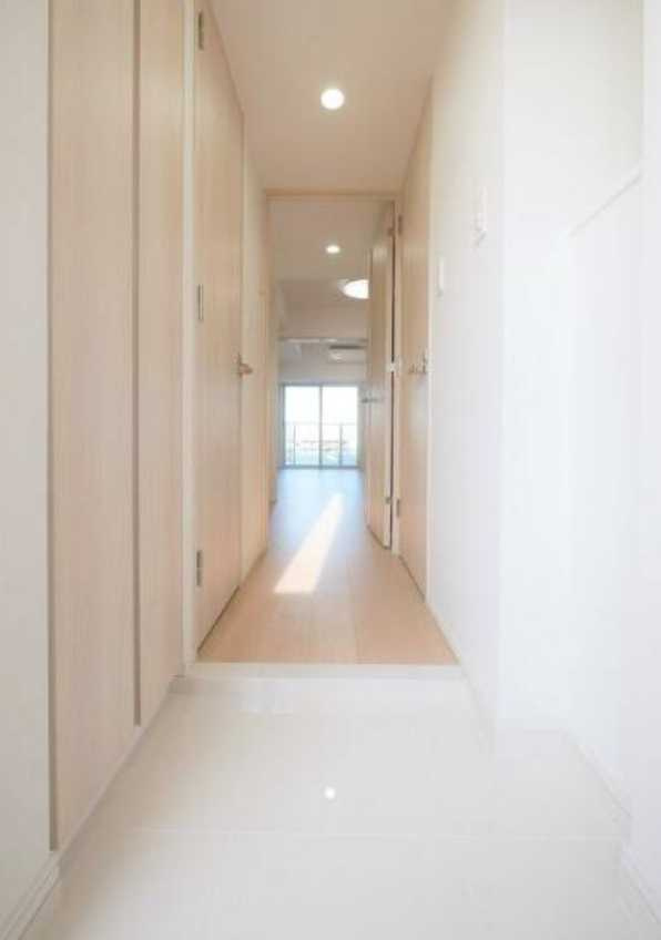 プレミアムキューブ上野毛＃mo　ペット相談　ネット無料　築浅の玄関