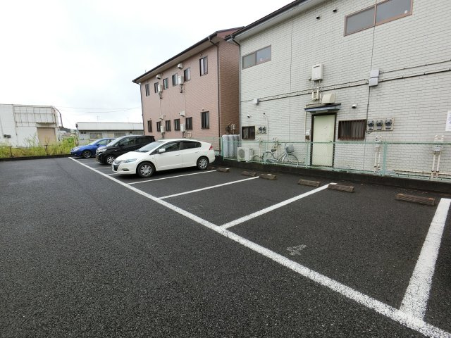 【駐車場】
