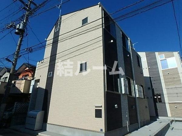 板橋区新河岸３丁目のアパート