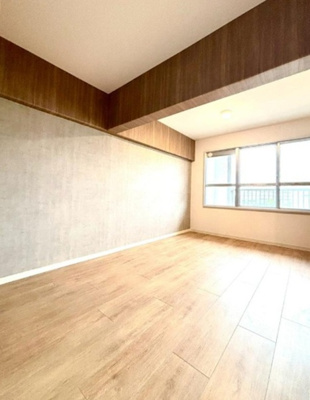 【居間・リビング】 | 魚崎コーポ | 南向きの6.1帖の洋室