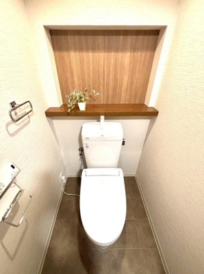 【トイレ】 | 魚崎コーポ | トイレには快適な温水洗浄便座付き