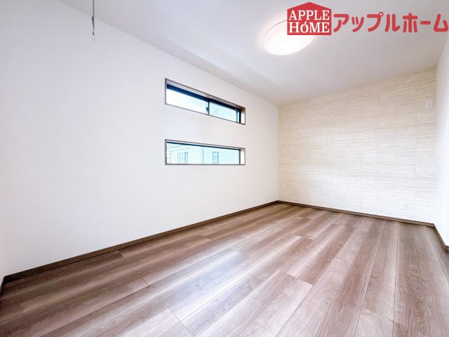 【新築住宅】熊谷市上之 第9期 全4棟の洋室|２階居室は全室収納あり！たっぷりある収納活用でお部屋もキレイを保てます♪