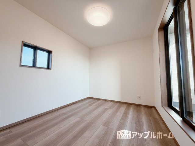 【新築住宅】熊谷市上之第9期の洋室|２階居室は全室収納あり！たっぷりある収納活用でお部屋もキレイを保てます♪