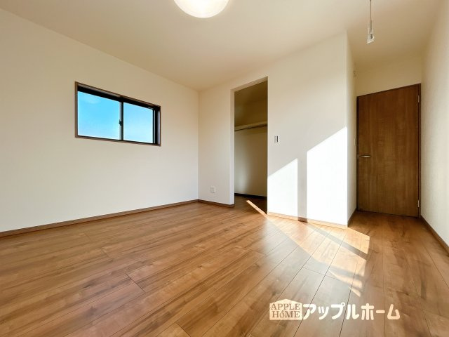【新築住宅】熊谷市上之第9期の洋室|２階居室は全室収納あり！たっぷりある収納活用でお部屋もキレイを保てます♪