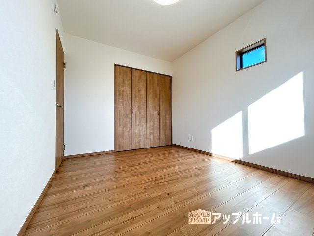 【新築住宅】熊谷市上之第9期の洋室|２階居室は全室収納あり！たっぷりある収納活用でお部屋もキレイを保てます♪