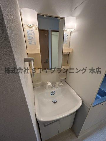 仲介手数料０円！リアライズ記念橋の独立洗面台