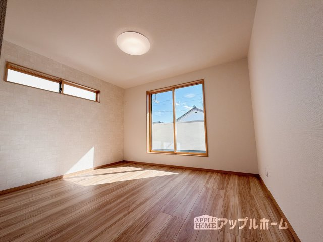 [新築住宅] 深谷市上野台 第59期 全3棟の洋室|２階居室は全室収納あり！たっぷりある収納活用でお部屋もキレイを保てます♪