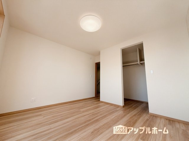 [新築住宅] 深谷市上野台 第59期 全3棟の洋室|２階居室は全室収納あり！たっぷりある収納活用でお部屋もキレイを保てます♪