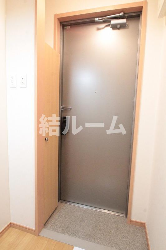 豊島区池袋４丁目の賃貸マンションの玄関