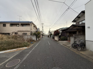 【前面道路含む現地写真】