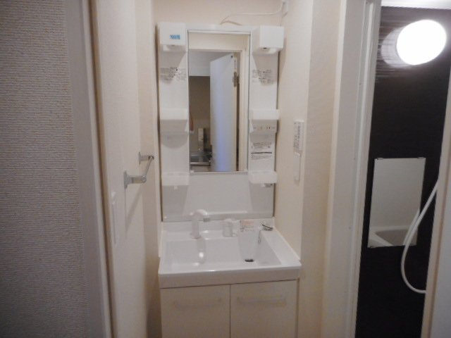 クレイノレジデンス矢上の内装|独立洗面台付きです♪