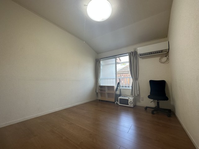 山手グリーンハウス２号館の居間・リビング