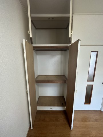 山手グリーンハウス２号館の収納