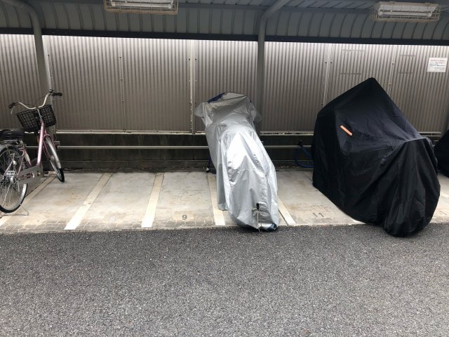 プライムアーバン川崎南幸町の設備|バイク置き場　※参考写真
