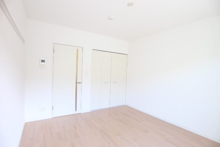 プライムアーバン川崎南幸町の洋室