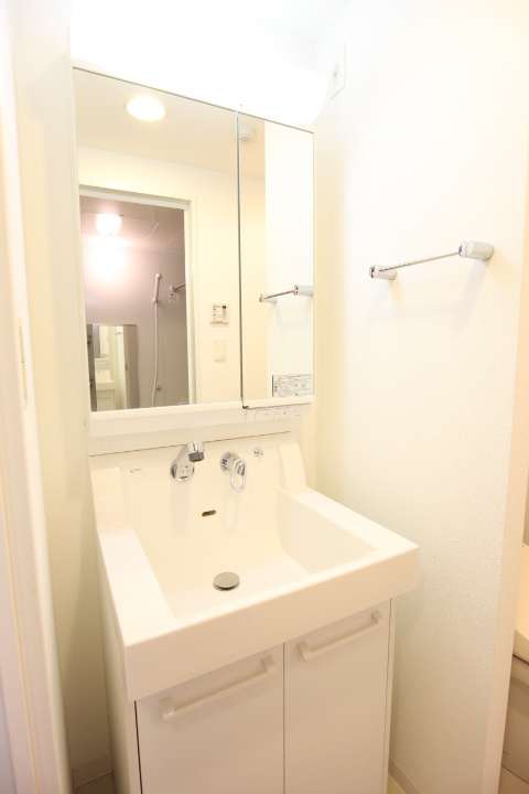 プライムアーバン川崎南幸町の独立洗面台