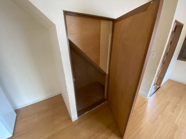 松原貸家の収納