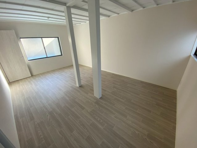 深江北町テラスハウスの居間・リビング