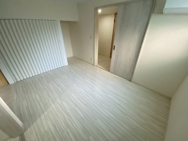 深江北町テラスハウスの居間・リビング