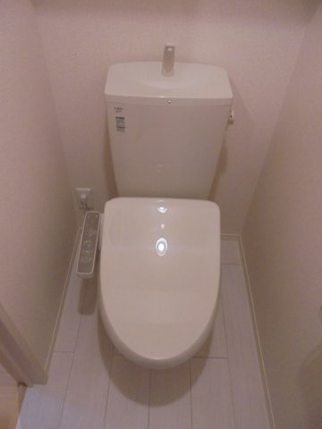 ファンディーナのトイレ|※反転写真