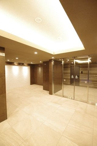 フュージョナル千住大橋のロビー