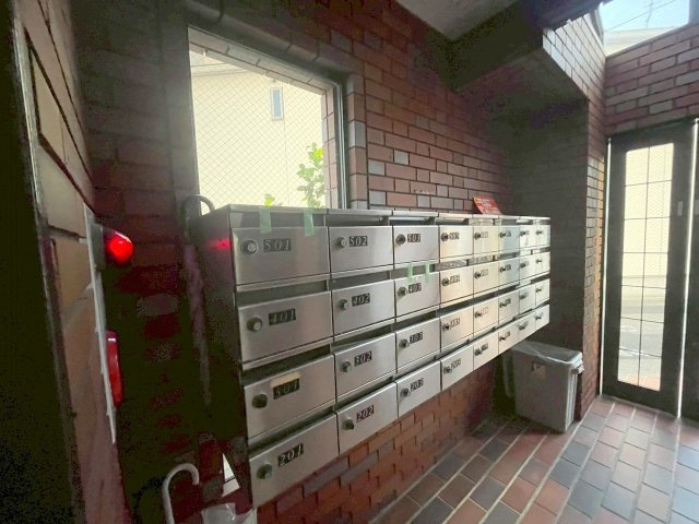 須賀の森シティハイツのロビー