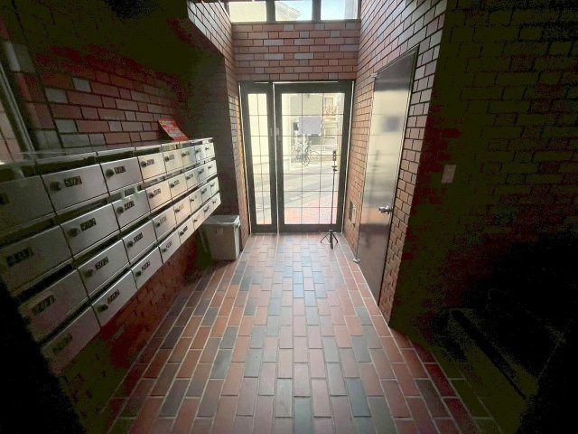 須賀の森シティハイツのエントランス