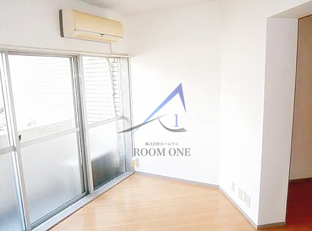 中銀若林マンシオンの居間・リビング|洋室のお部屋です。