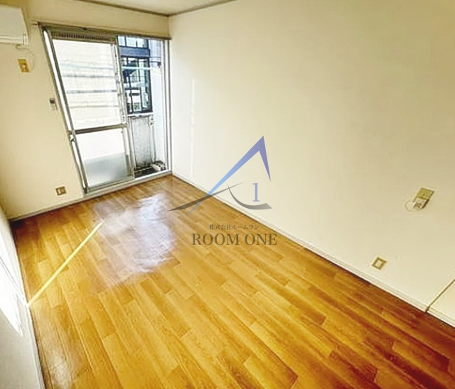 ヴィラ桜新町の居間・リビング|洋室のお部屋です。