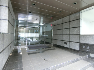 【エントランス】