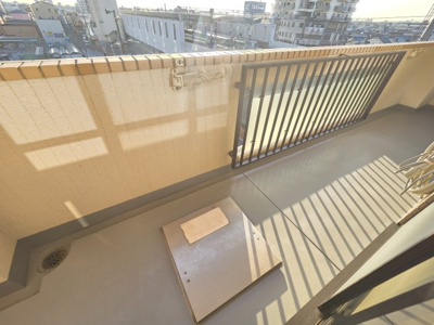 【バルコニー】 | ライブリー高石