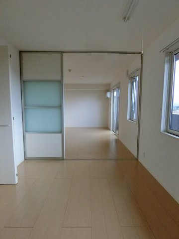 【洋室】 | ビスターレ