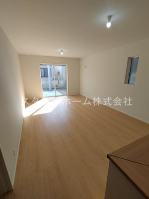 【居間・リビング】 | 豊橋市曙町第１期６号棟