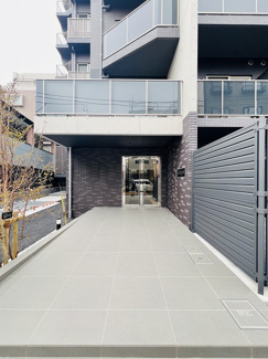 【エントランス】