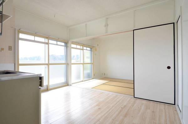 ビレッジハウス小国1号棟の居間・リビング|ビレッジハウスの同一物件・同一タイプの間取りの写真です