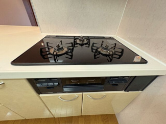 ◆料理を楽しめる３口ガス・グリル付き◆