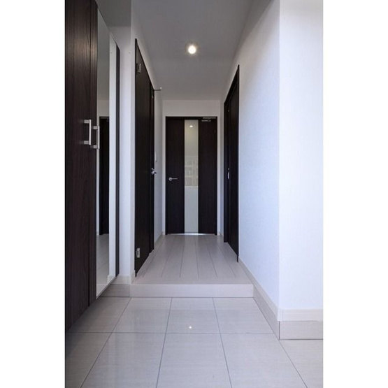 【エントランス】 | LIBTH空港通り