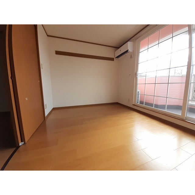 フローレンススクエアの居間・リビング