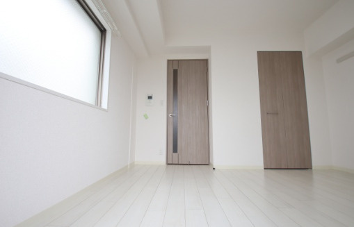 プレサンス東別院駅前の居間・リビング|※同物件他部屋写真
反転、色違いの場合有
現況優先