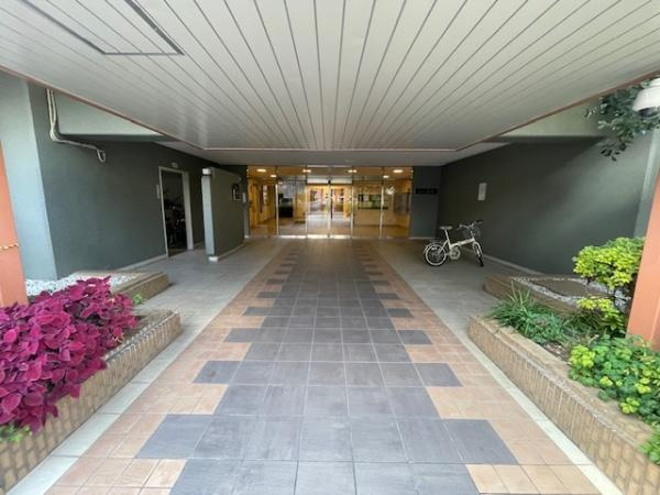 【エントランス】 | ドムール緑町