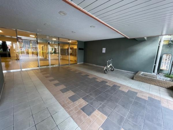 【エントランス】 | ドムール緑町