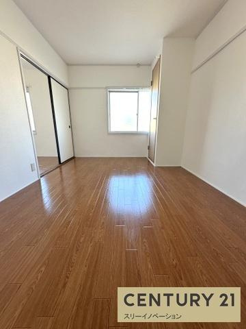 大阪市大正区北村１丁目の賃貸マンションの寝室|★広々リビング★