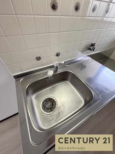 マンション忠岡のキッチン|★キッチン周りも広々★