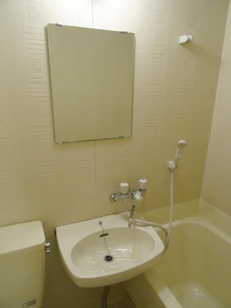 栄大正マンションの浴室|★浴室内にも洗面台★