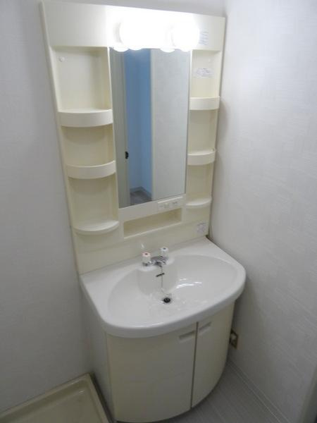 栄大正マンションの洗面所|★独立洗面台★