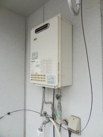 菅ハイツのエントランス|★給湯器★