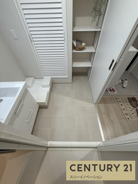 ユニハイム市岡Ⅱの独立洗面台